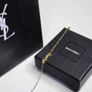 اسواره_سان_لوران.